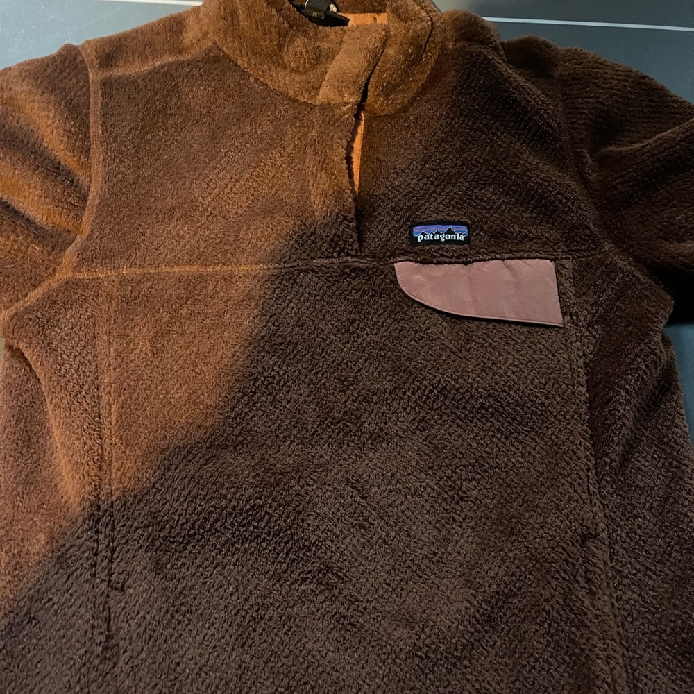 Women’s Patagonia fleece size L. Like new.